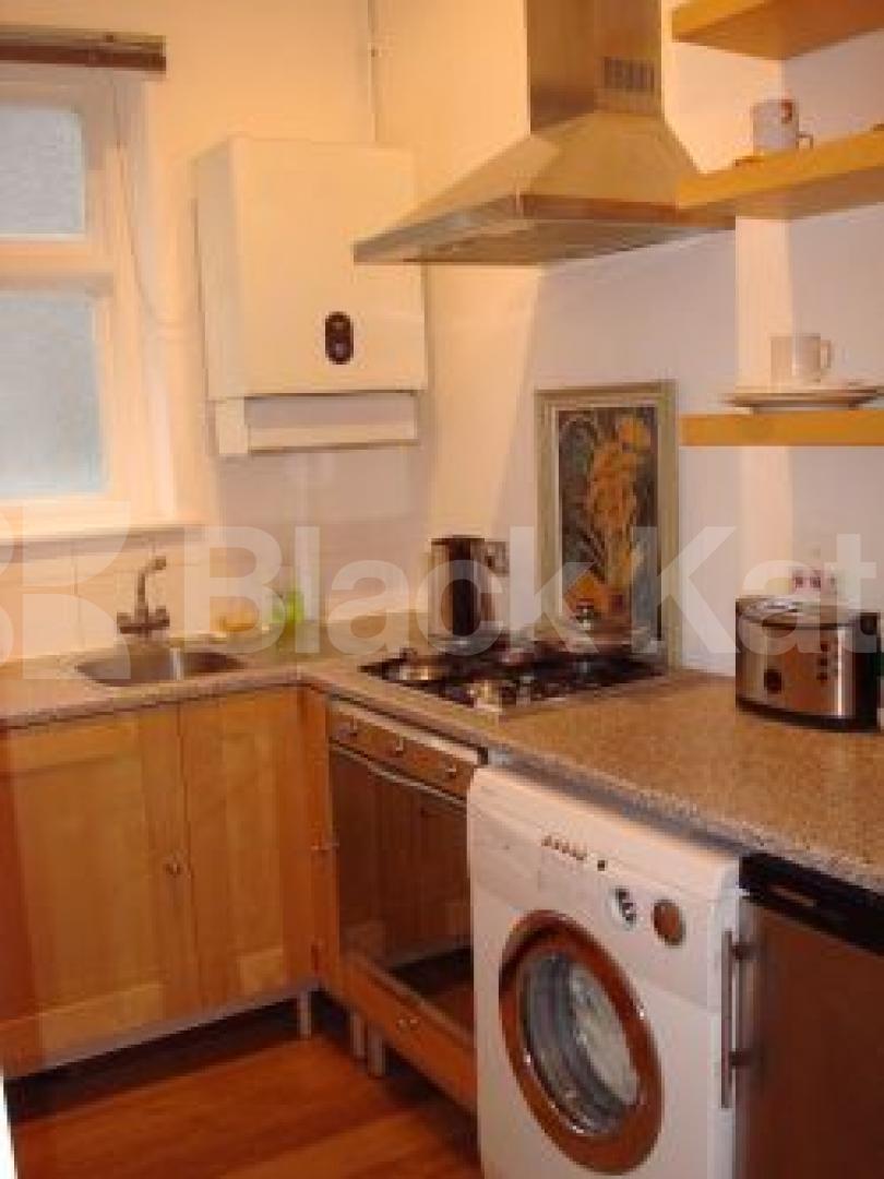 			new instruction, 2 Bedroom, 1 bath, 1 reception Flat			 Bishops Bridge Road, PADDINGTON